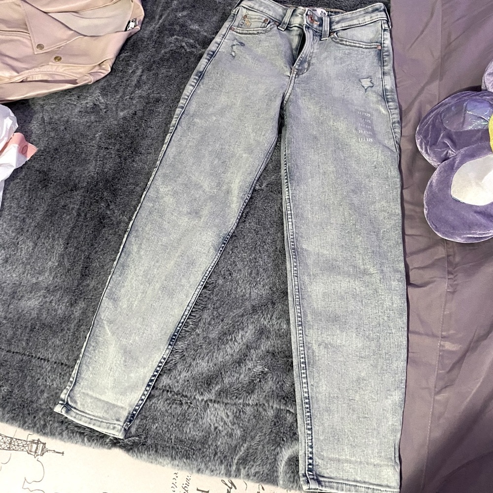 Size 11/12 Slim Abercrombie Kids